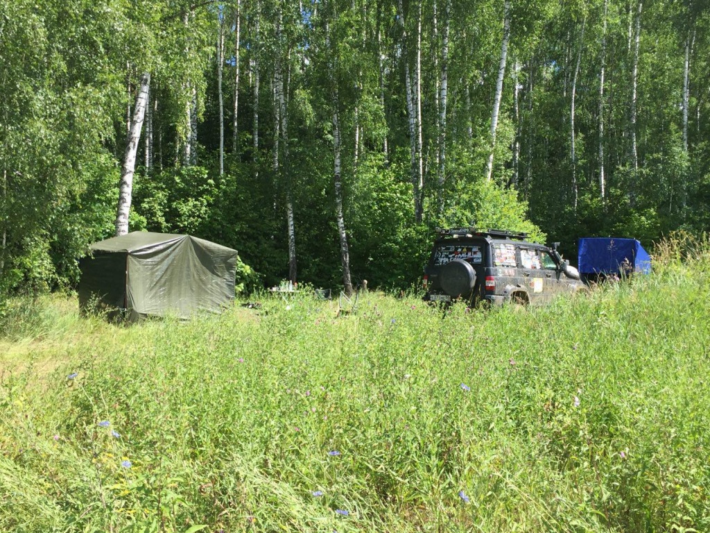 Бивуак в лесу2.jpg Бивуак в лесу2.jpg