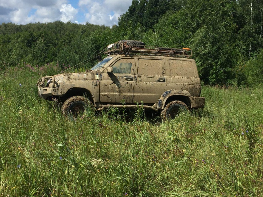 Грязный УАЗ.jpg Грязный УАЗ.jpg