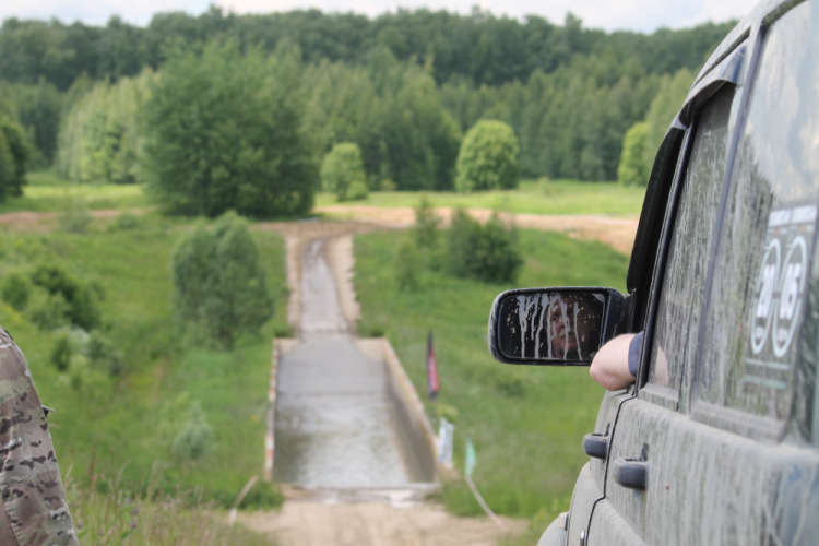 Перед ямой.jpg Перед ямой.jpg