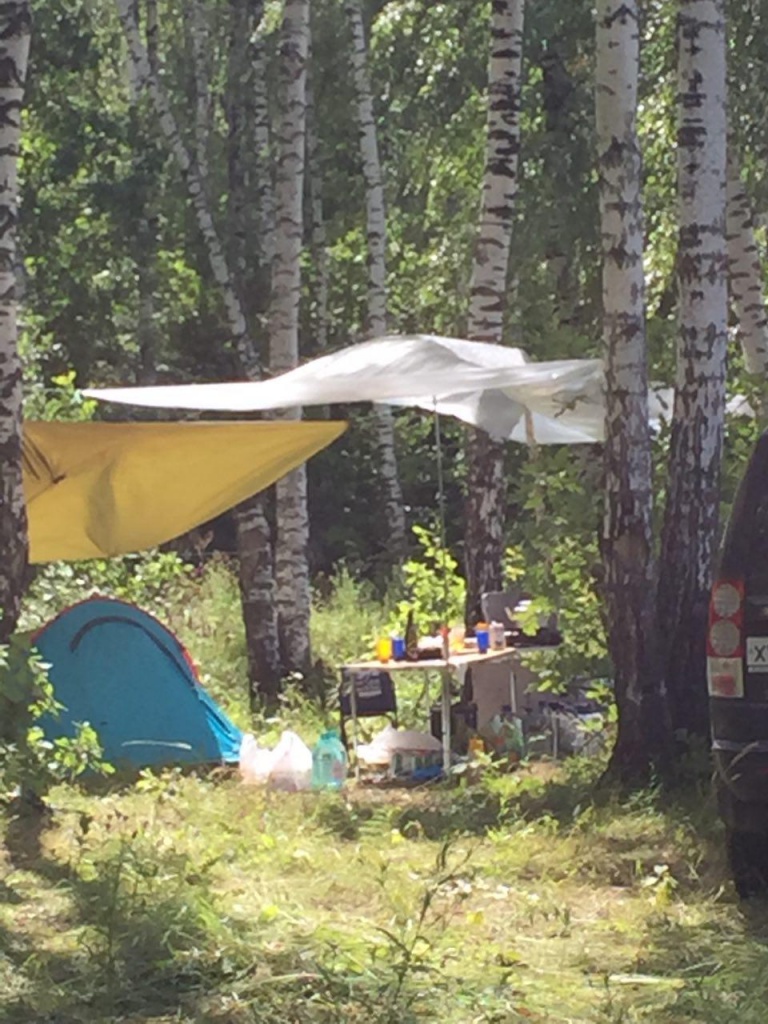 Бивуак в лесу.jpg Бивуак в лесу.jpg