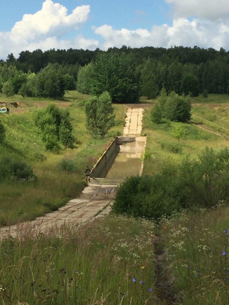 Ров.jpg Ров.jpg